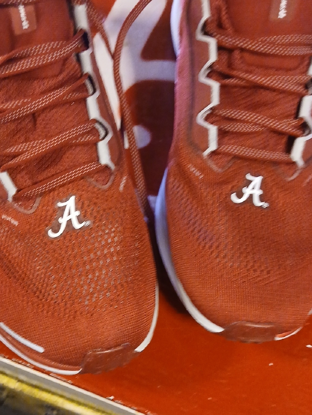 Mens Size 11 Nike Alabama Running Shoes - Picture 2 of 7